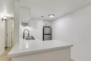 Photo #1: 6033030 Listing 