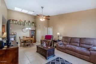 Photo #5: 6033207 Listing 