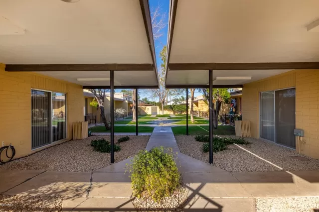 MLS: 6033242 Condo For Sale