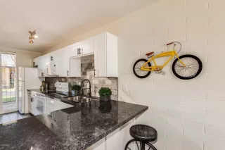 Photo #5: 6033242 Listing