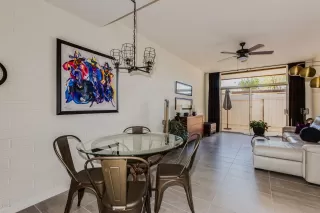 Photo #6: 6033242 Listing