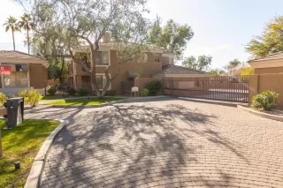 Photo #3: 6033351 Listing 