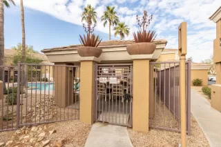 Photo #5: 6033351 Listing 