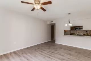 Photo #6: 6033406 Listing 