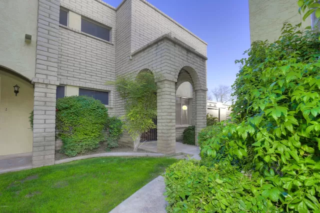 MLS: 6033635 Condo For Sale