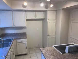 Photo #5: 6033745 Listing