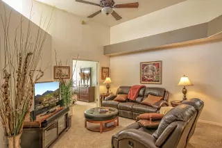 Photo #5: 6033817 Listing