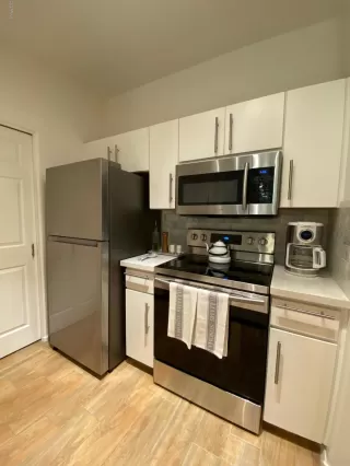 Photo #6: 6033859 Listing 