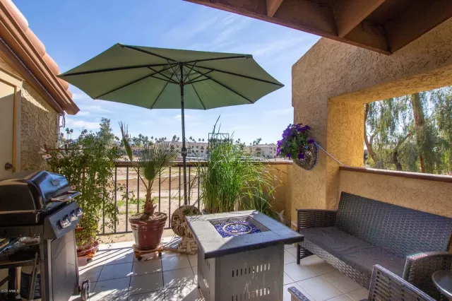 MLS: 6034009 Condo For Sale