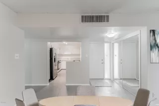 Photo #5: 6034099 Listing 