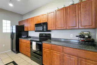 Photo #3: 6034283 Listing