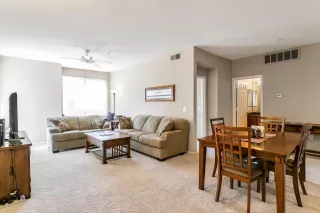 Photo #4: 6034283 Listing