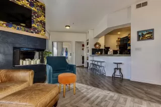 Photo #2: 6034302 Listing 