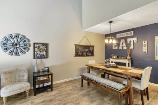 Photo #6: 6034411 Listing