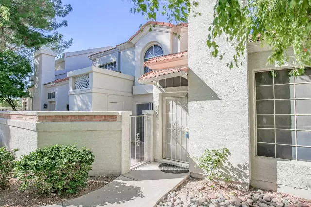 MLS: 6034439 Condo For Sale