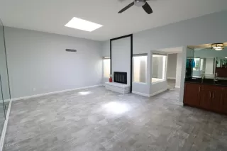 Photo #2: 6034666 Listing