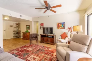 Photo #1: 6035299 Listing