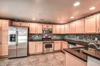 Photo #1: 6035990 Listing