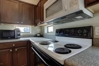 Photo #6: 6036329 Listing 
