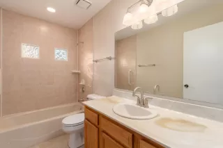 Photo #4: 6036444 Listing