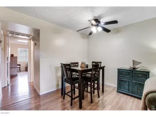 Photo #6: 6036653 Listing