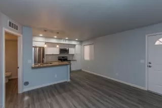 Photo #4: 6036688 Listing 