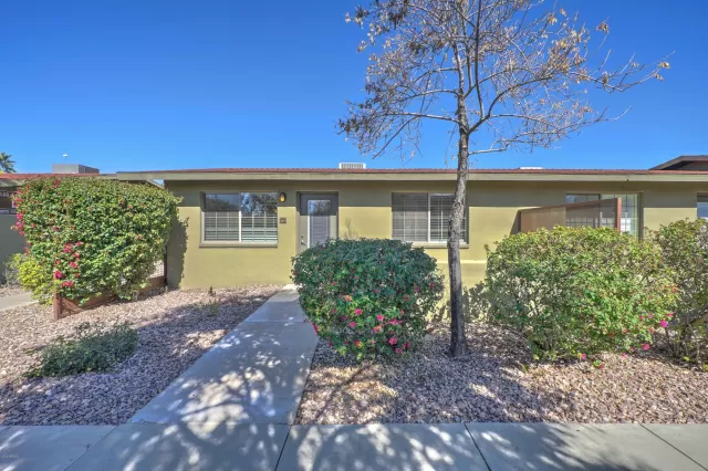 MLS: 6037264 Condo For Sale