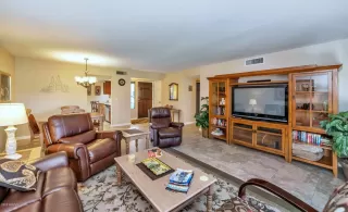 Photo #2: 6037298 Listing