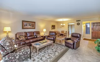 Photo #3: 6037298 Listing