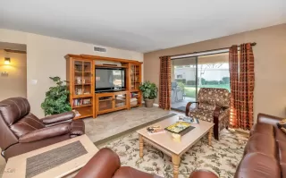 Photo #4: 6037298 Listing