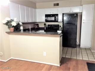 Photo #3: 6037587 Listing