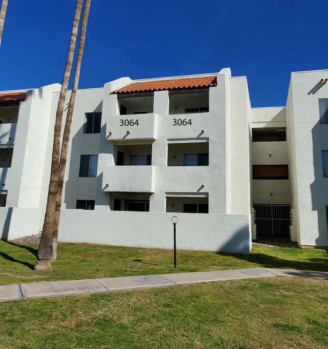 MLS: 6037662 Condo For Sale