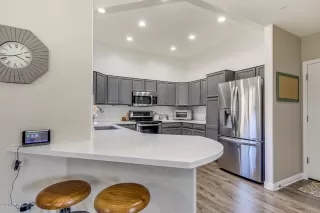 Photo #6: 6037748 Listing