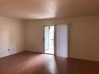 Photo #5: 6037786 Listing