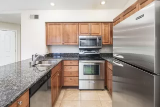 Photo #5: 6037864 Listing