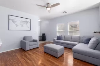 Photo #5: 6037874 Listing