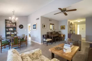 Photo #3: 6037905 Listing 