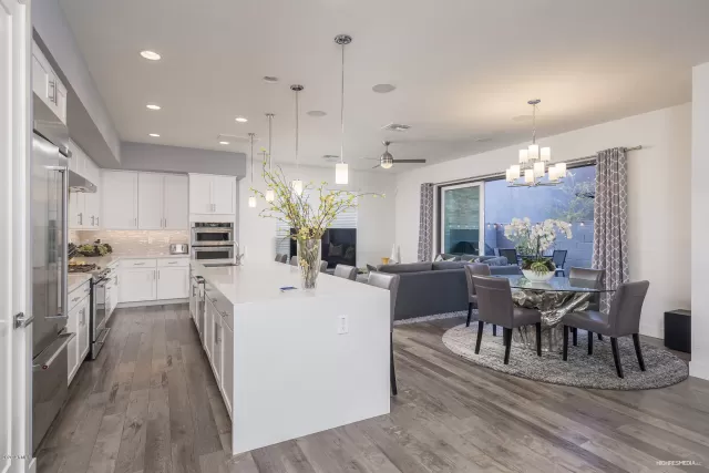 MLS: 6037947 Condo For Sale