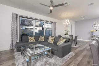 Photo #4: 6037947 Listing 