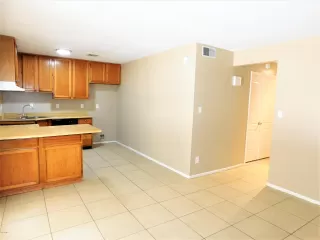 Photo #3: 6038359 Listing