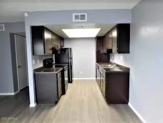 Photo #3: 6038795 Listing