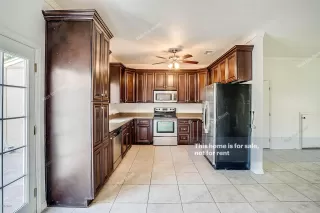 Photo #6: 6038820 Listing