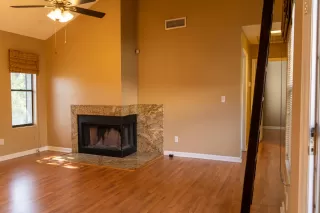 Photo #2: 6038859 Listing