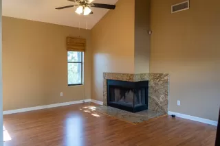 Photo #6: 6038859 Listing