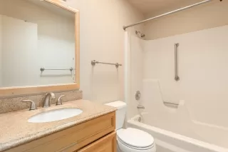 Photo #5: 6038920 Listing 