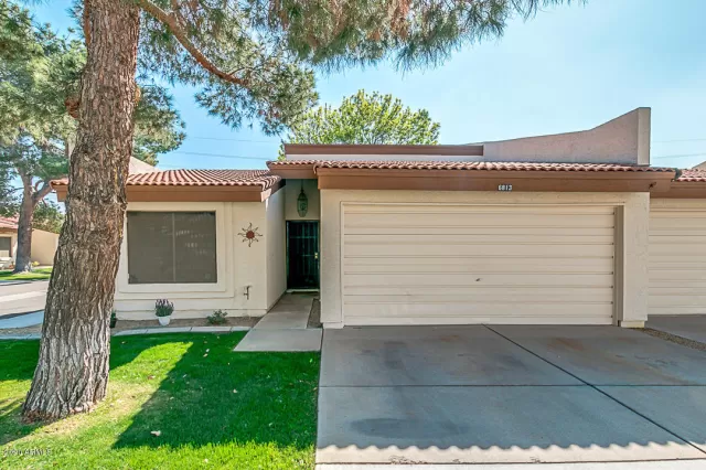 MLS: 6039015 Condo For Sale