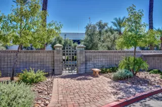 Photo #6: 6039298 Listing