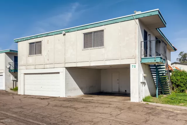 MLS: 6039320 Condo For Sale