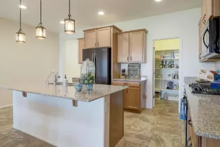 Photo #5: 6039472 Listing