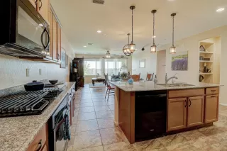 Photo #6: 6039472 Listing